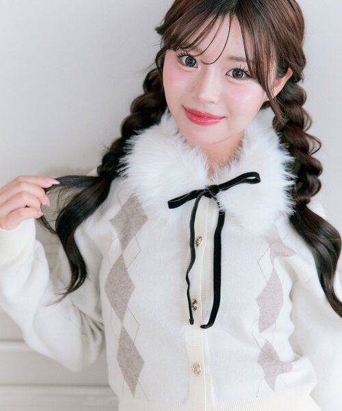 OLIVE des OLIVE（オリーブデオリーブ）の「ファーティペット付きアーガイルニット（ニット/セーター・レディース・トップグレー/オフホワイト/レッド/ブラック・FREE）」の11枚目の写真