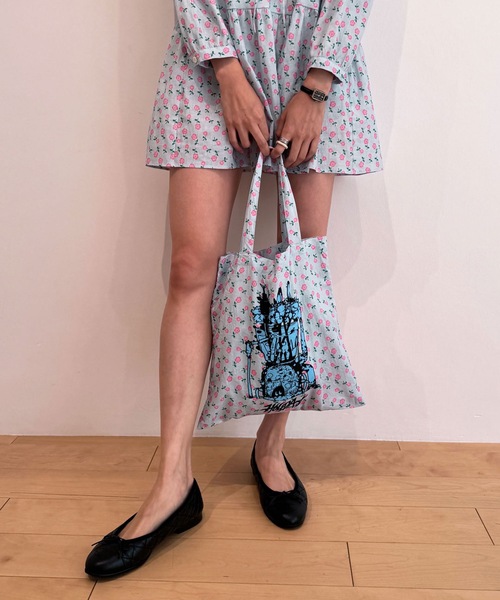 HOLIDAY（ホリデイ）の「FLOWER TOTE BAG (CIRCULATION) フラワートートバッグ (サーキュレーション)（トートバッグ・レディース・ブルー・ONE SIZE）」の3枚目の写真