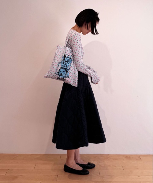 HOLIDAY（ホリデイ）の「FLOWER TOTE BAG (CIRCULATION) フラワートートバッグ (サーキュレーション)（トートバッグ・レディース・ブルー・ONE SIZE）」の6枚目の写真