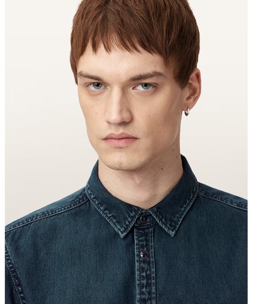 ALLSAINTS(オールセインツ)の「GLEASON RAMSKULL DENIM SHIRT | GLEASON ラムスカル デニム シャツ(シャツ/ブラウス・メンズ・ブルー系その他・XS/S/M/L)」の2枚目の写真