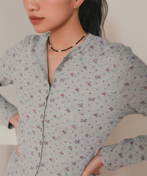 miette（ミエット）の「小花柄ワッフルカーディガン（カーディガン/ボレロ・レディース・アイボリー/オフホワイト/グレー・S/L/M）」の22枚目の写真