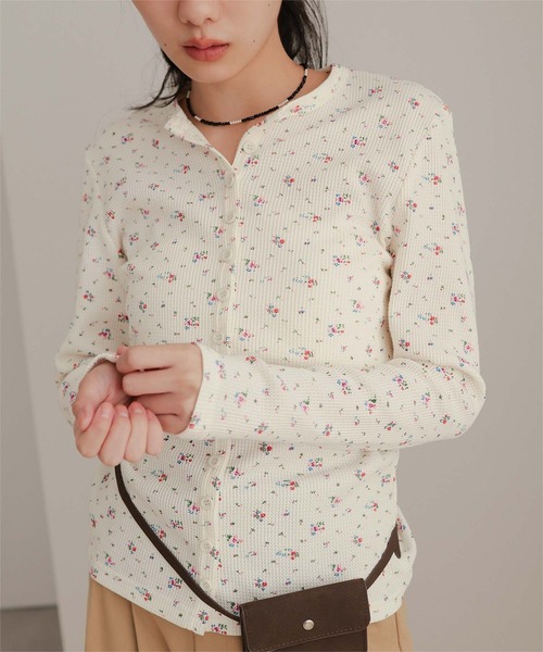 miette（ミエット）の「小花柄ワッフルカーディガン（カーディガン/ボレロ・レディース・アイボリー/オフホワイト/グレー・S/L/M）」の15枚目の写真