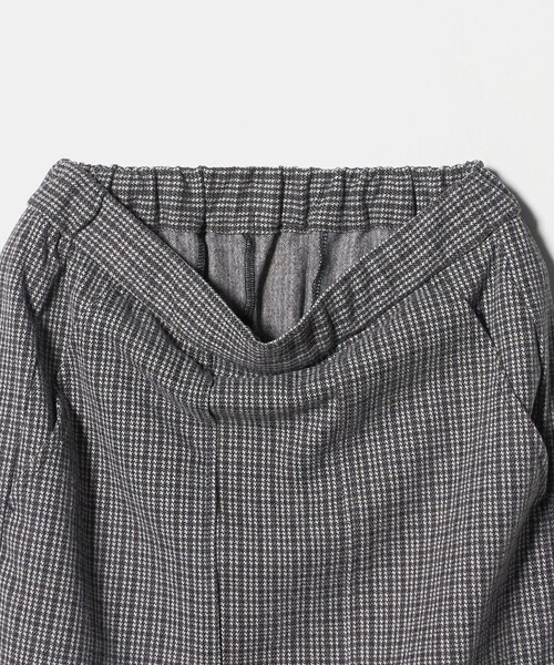 A DAY IN THE LIFE UNITED ARROWS(アデイインザライフユナイテッドアローズ)の「ニット チェック パッチポケット タイトスカート <A DAY IN THE LIFE>(スカート・レディース・ダークブラウン/ライトグレー/ダークグレー・FREE)」の4枚目の写真