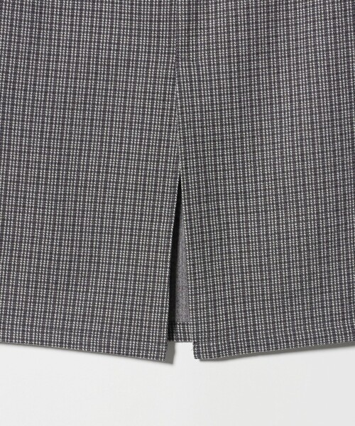A DAY IN THE LIFE UNITED ARROWS(アデイインザライフユナイテッドアローズ)の「ニット チェック パッチポケット タイトスカート <A DAY IN THE LIFE>(スカート・レディース・ダークブラウン/ライトグレー/ダークグレー・FREE)」の6枚目の写真