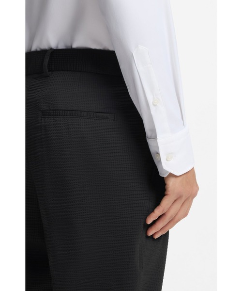 BOSS(ボス)の「ウォッシャブル フォーマルパンツ ストレッチシアサッカー ファブリック(その他パンツ・メンズ・ブラック/ベージュ・54/50/44/46/52/48/56)」の3枚目の写真