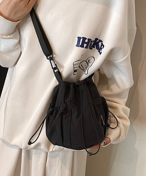 VIBGYOR(ヴィブジョー)の「urbanfemine./カジュアルショルダーバッグ U7588(ショルダーバッグ・レディース・ブラック/ブルー/ベージュ/パープル/グリーン・FREE)」の2枚目の写真