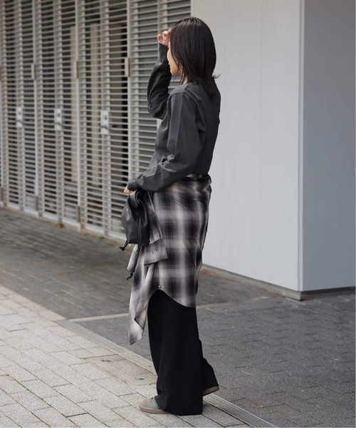 JOURNAL STANDARD(ジャーナルスタンダード)の「《WEB限定追加》UNBIASEDロングスリーブ Tシャツ(Tシャツ/カットソー・レディース・ブラック系その他/シルバー/ホワイト・FREE)」の9枚目の写真