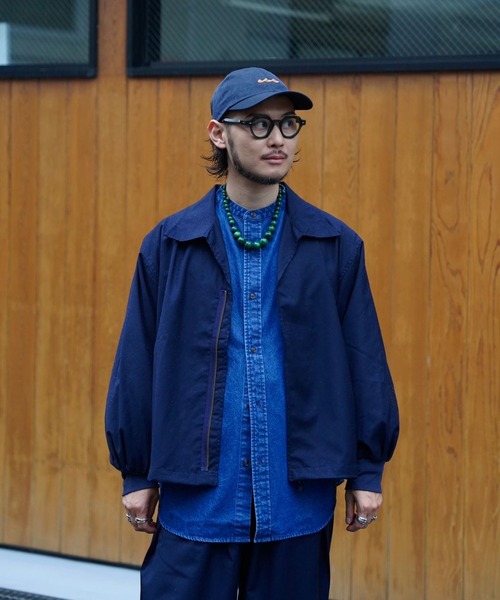 BAYFLOW(ベイフロー)の「【IVY(アイビー)×BAYFLOW】オープンカラー比翼ブルゾン(ブルゾン・メンズ・ブラウン/ネイビー・MEDIUM/LARGE)」の2枚目の写真