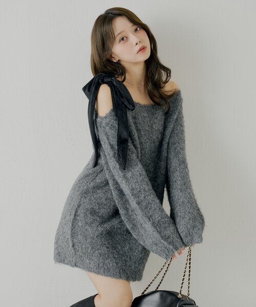 Chico（チコ）の「【REVIVAL/WEB限定】ベロアリボンシャギーワンピース（ワンピース・レディース・ブラウン/ホワイト系その他3/ブラウン系その他3/グレー系その他3/アイボリー・FREE）」の4枚目の写真