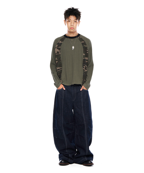 AAKAM（アーカム）の「Knee Pin-Tuck Paisley Denim Pants (Blue)（デニムパンツ・レディース・その他・1/2）」の3枚目の写真