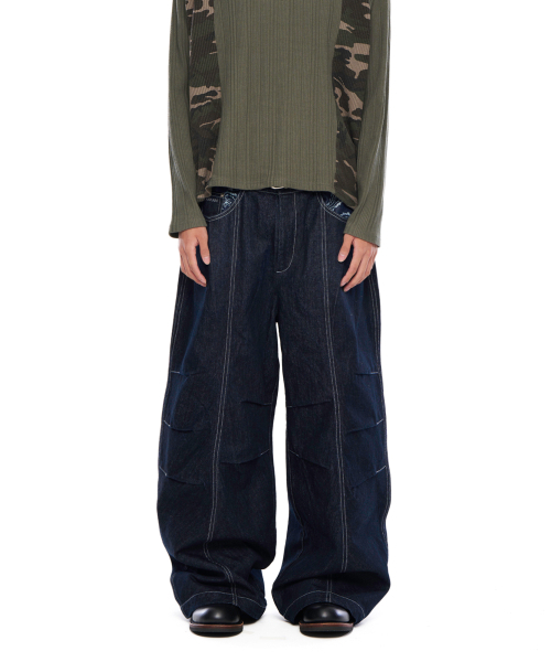 AAKAM（アーカム）の「Knee Pin-Tuck Paisley Denim Pants (Blue)（デニムパンツ・レディース・その他・1/2）」の5枚目の写真