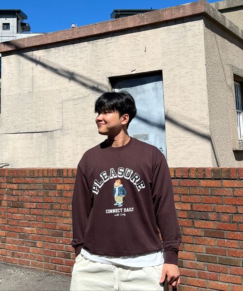 CHASECULT(チェイスカルト)の「共用キャラクターグラフィックスウェットシャツ-ブラウン(スウェット・メンズ・ブラウン・95/105/90/100)」の9枚目の写真