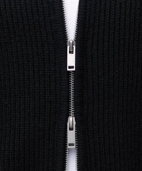 MUSINSA STANDARD（ムシンサスタンダード）の「リラックスドリブニットジップアップ[ブラック]（ニット/セーター・メンズ・その他・SMALL/MEDIUM/LARGE/X-LARGE/XX-LARGE）」の8枚目の写真