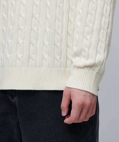 MUSINSA STANDARD(ムシンサスタンダード)の「ケーブルクルーネックニット【クリーム】(ニット/セーター・メンズ・その他・SMALL/MEDIUM/LARGE/X-LARGE/XX-LARGE)」の10枚目の写真