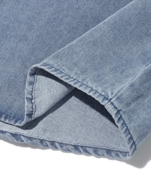 TRILLION（トリリオン）の「ストーンウォッシングオーバーサイズデニム長袖シャツ (BLEACH BLUE)（シャツ/ブラウス・レディース・その他・LARGE/X-LARGE/MEDIUM）」の10枚目の写真