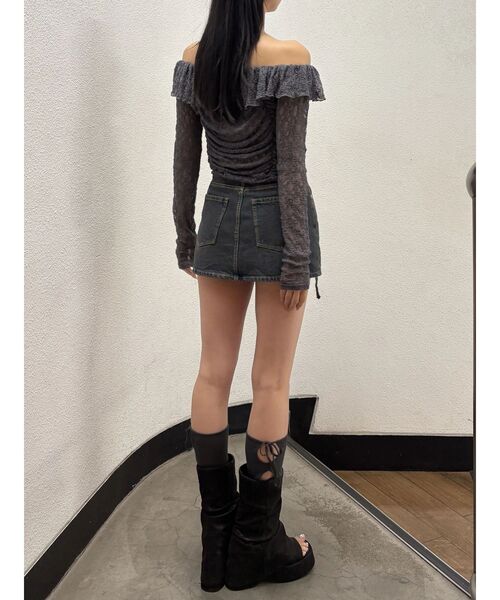 EMODA（エモダ）の「オフショルダーギャザートップ（Tシャツ/カットソー・レディース・ブラック/グレー/ネイビー・FREE）」の16枚目の写真