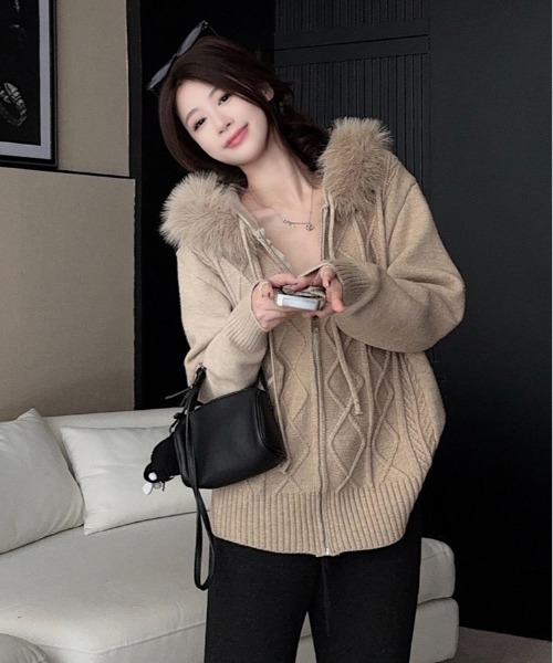 gossip!ロサンゼルス(ゴシップロサンゼルス)の「2WAYファー フードニットパーカー Y2K(パーカー・レディース・ダークブラウン・M)」の19枚目の写真