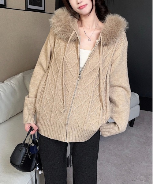 gossip!ロサンゼルス(ゴシップロサンゼルス)の「2WAYファー フードニットパーカー Y2K(パーカー・レディース・ダークブラウン・M)」の20枚目の写真