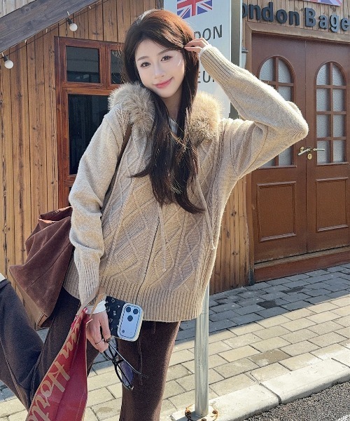 gossip!ロサンゼルス(ゴシップロサンゼルス)の「2WAYファー フードニットパーカー Y2K(パーカー・レディース・ダークブラウン・M)」の22枚目の写真