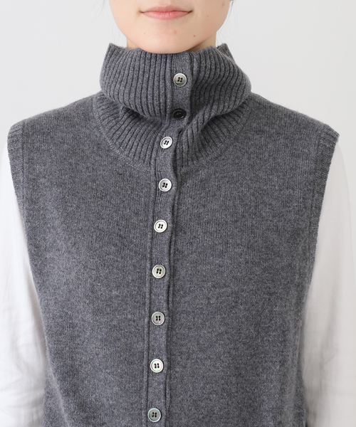PURE CASHMERE SLOBE別注 タートルネックベスト WHNCDN