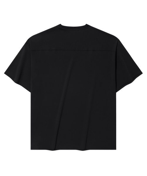 COVERNAT(カバーナット)の「シンボルクールテックTシャツ ブラック(Tシャツ/カットソー・レディース・その他・X-SMALL/SMALL/MEDIUM/LARGE/X-LARGE/XX-LARGE)」の3枚目の写真