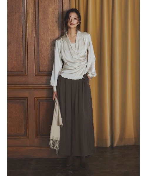 anuans（アニュアンス）の「パウダーサテンワイドパンツ（スラックス・レディース・チャコールグレー/ホワイト系その他/カーキブラウン・MEDIUM/SMALL）」の14枚目の写真