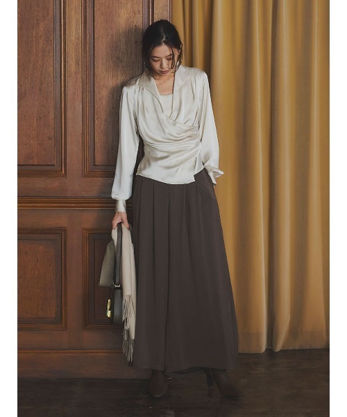 anuans（アニュアンス）の「パウダーサテンワイドパンツ（スラックス・レディース・チャコールグレー/ホワイト系その他/カーキブラウン・MEDIUM/SMALL）」の15枚目の写真