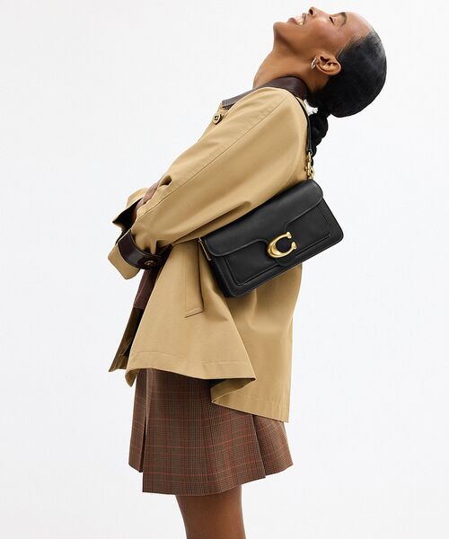 COACH(コーチ)の「タビー ショルダー バッグ 26(ショルダーバッグ・レディース・ブラック系その他・ONE)」の3枚目の写真
