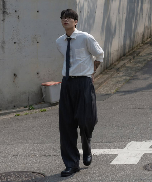 COSTUME O’CLOCK（コスチュームオクロック）の「リネンリラックスフィットロングスリーブシャツ5カラーCOOSSH193（シャツ/ブラウス・レディース・ライトブルー/ネイビー/グレー/アイボリー/ライトベージュ・SMALL/MEDIUM/LARGE）」の17枚目の写真