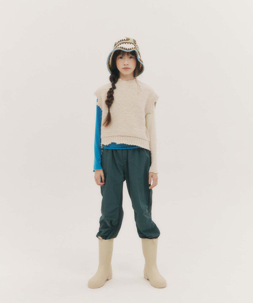FRISE(フリゼ)の「アークベスト_オートミール_キッズ(ニット/セーター・レディース・その他・130/110/120)」の4枚目の写真
