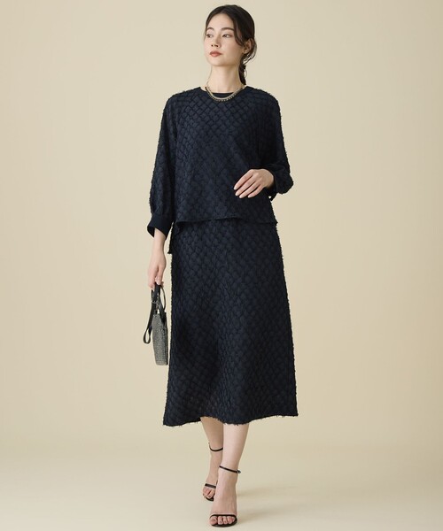 自由区(ジユウク)の「ワッシャーカットジャカード スカート(スカート・レディース・ベージュ系/ネイビー系・32)」の8枚目の写真
