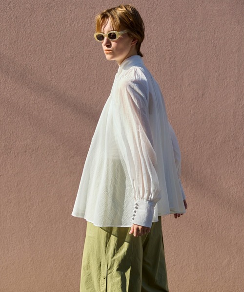 MAISON SPECIAL（メゾンスペシャル）の「【PRE-ORDER】V-neck voluminous blouse/タイ付Vネックボリュームブラウス（シャツ/ブラウス・レディース・ホワイト/ブルー/ブラック・FREE）」の5枚目の写真