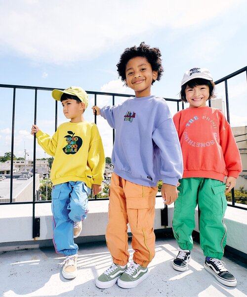 F.O.KIDS（エフオーキッズ）の「カラフルロゴトレーナー_ジュニア対応（スウェット・キッズ・オフホワイト/ライム/ピンク/イエロー/パープル・140/130/120/110/100/90/80）」の18枚目の写真