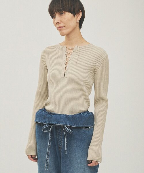 Whim Gazette（ウィムガゼット）の「RAW SILKレースアッププルオーバー（ニット/セーター・レディース・ベージュ/アイボリー・FREE）」の18枚目の写真