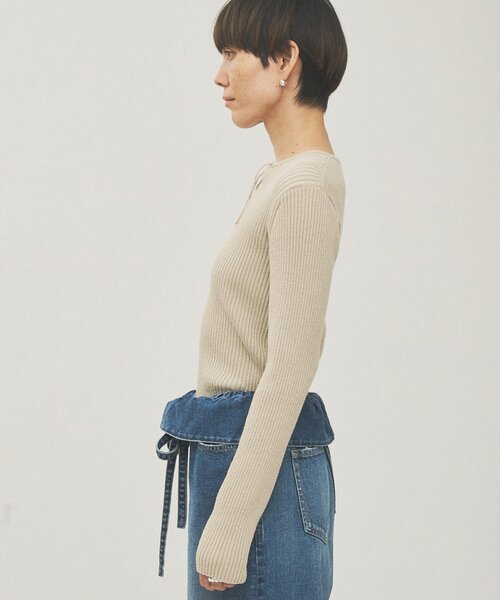 Whim Gazette（ウィムガゼット）の「RAW SILKレースアッププルオーバー（ニット/セーター・レディース・ベージュ/アイボリー・FREE）」の17枚目の写真