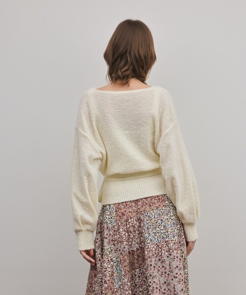 GRACE CONTINENTAL(グレースコンチネンタル)の「カシュクールニットトップ(ニット/セーター・レディース・ピンク/キナリ・36)」の4枚目の写真