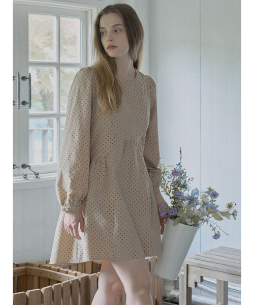 AVANT-G（アバン）の「Dot Corduroy Mini Dress - BEIGE（ワンピース・レディース・ブラック/ベージュ・FREE）」の3枚目の写真