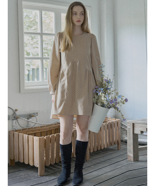 AVANT-G（アバン）の「Dot Corduroy Mini Dress - BEIGE（ワンピース・レディース・ブラック/ベージュ・FREE）」の4枚目の写真