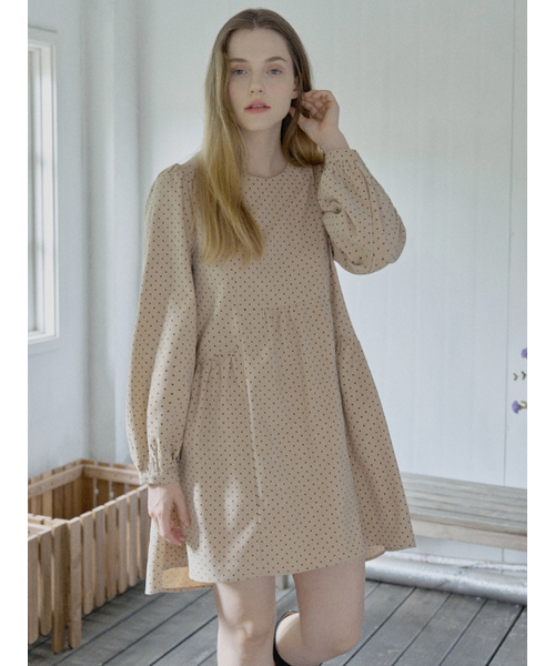 AVANT-G（アバン）の「Dot Corduroy Mini Dress - BEIGE（ワンピース・レディース・ブラック/ベージュ・FREE）」の6枚目の写真