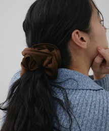 Aunt Marie's（アントマリーズ）の「サテンフリルシュシュ（ヘアゴム）」
