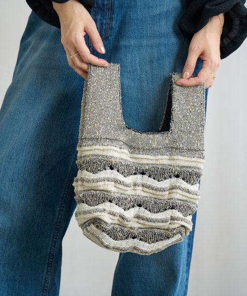 IENA（イエナ）の「ラメMIXボーダーニットバッグ（クラッチバッグ・レディース・ブルー系その他・FREE）」の3枚目の写真