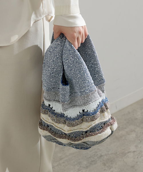 IENA（イエナ）の「ラメMIXボーダーニットバッグ（クラッチバッグ・レディース・ブルー系その他・FREE）」の4枚目の写真