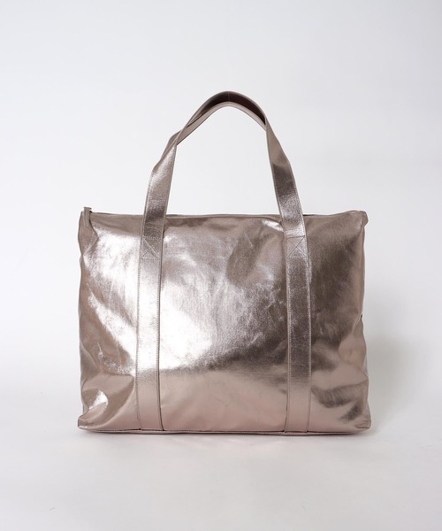 Three Four Time（ｽﾘｰﾌｫｰﾀｲﾑ）の「メタリックビッグバッグ（ショルダーバッグ・レディース・シルバー/シルバー系その他・FREE）」の20枚目の写真