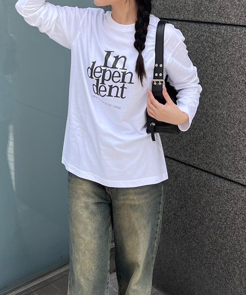 etta(エタ)の「グラフィックロンT/長袖Tシャツ(Tシャツ/カットソー・レディース・ホワイト・MEDIUM)」の1枚目の写真