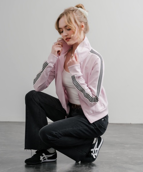 THE NORTH FACE（ザノースフェイス）の「日本未展開モデル WHITE LABEL THE NORTH FACE W'S TNF TRACK JACKET 袖ラインショート丈トラックジャケット ジップパーカー（ジャージ・レディース・オフホワイト/ブラック/ライトピンク・S/M/L）」の20枚目の写真