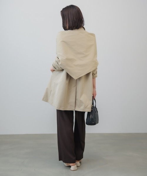 Bou Jeloud(ブージュルード)の「スカーフ付スプリングコート(ダウンジャケット/コート・レディース・ライトベージュ/ブラック・38)」の6枚目の写真