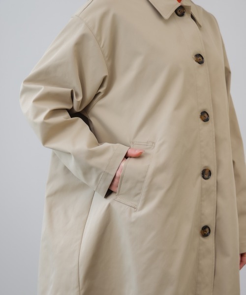 Bou Jeloud(ブージュルード)の「スカーフ付スプリングコート(ダウンジャケット/コート・レディース・ライトベージュ/ブラック・38)」の18枚目の写真