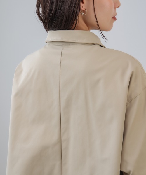 Bou Jeloud(ブージュルード)の「スカーフ付スプリングコート(ダウンジャケット/コート・レディース・ライトベージュ/ブラック・38)」の22枚目の写真