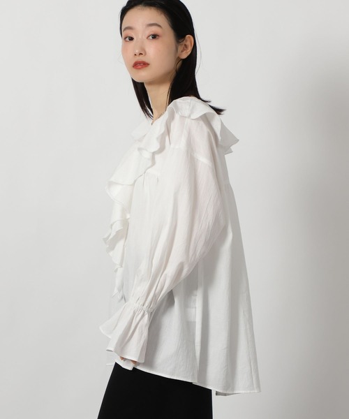 LAKOLE（ラコレ）の「ラッフルフリルブラウス / 656391（シャツ/ブラウス・レディース・ブルー/オフホワイト/ブラック/イエロー・FREE）」の19枚目の写真
