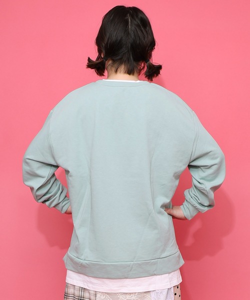 ScoLar(スカラー)の「161610:スカラーちゃんの夕食柄レイヤード風配色プルオーバー(Tシャツ/カットソー・レディース・ブラック/アイボリー/グリーン・M)」の14枚目の写真